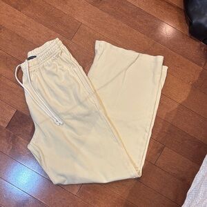 Brandy Melville butter yellow sweatpants